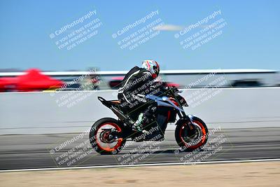 media/Mar-25-2024-Moto Forza (Mon) [[8d4319bd68]]/3-Intermediate Group/Session 4 (Front Straight Speed Pans)/